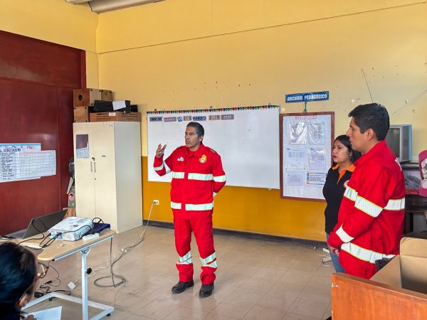 COMUNIDAD EDUCATIVA DE POCOLLAY FORTALECE SU PREPARACIÓN ANTE EMERGENCIAS