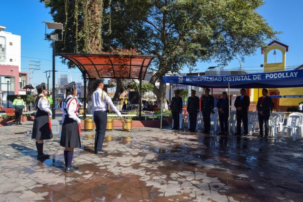 POCOLLAY RINDIÓ HOMENAJE A LA POLICÍA ESCOLAR DEL PERÚ