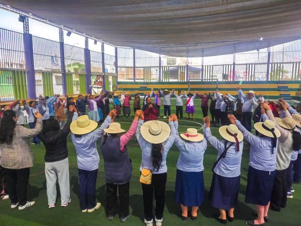 POCOLLAY PROMUEVE LA INTEGRACIÓN DE SUS ADULTOS MAYORES
