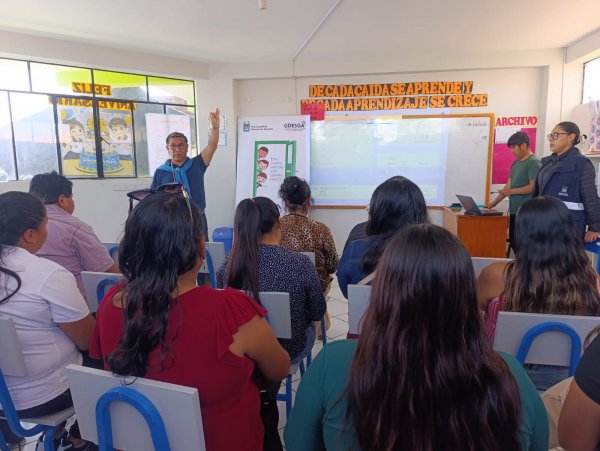 POCOLLAY CAPACITA A DOCENTES PARA PREVENIR LA VIOLENCIA ESCOLAR